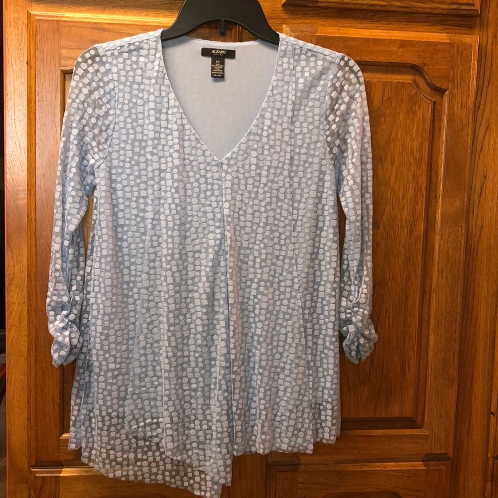 Alfani baby blue top